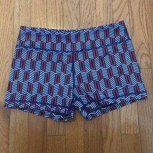 Women’s tribal-print spandex shorts